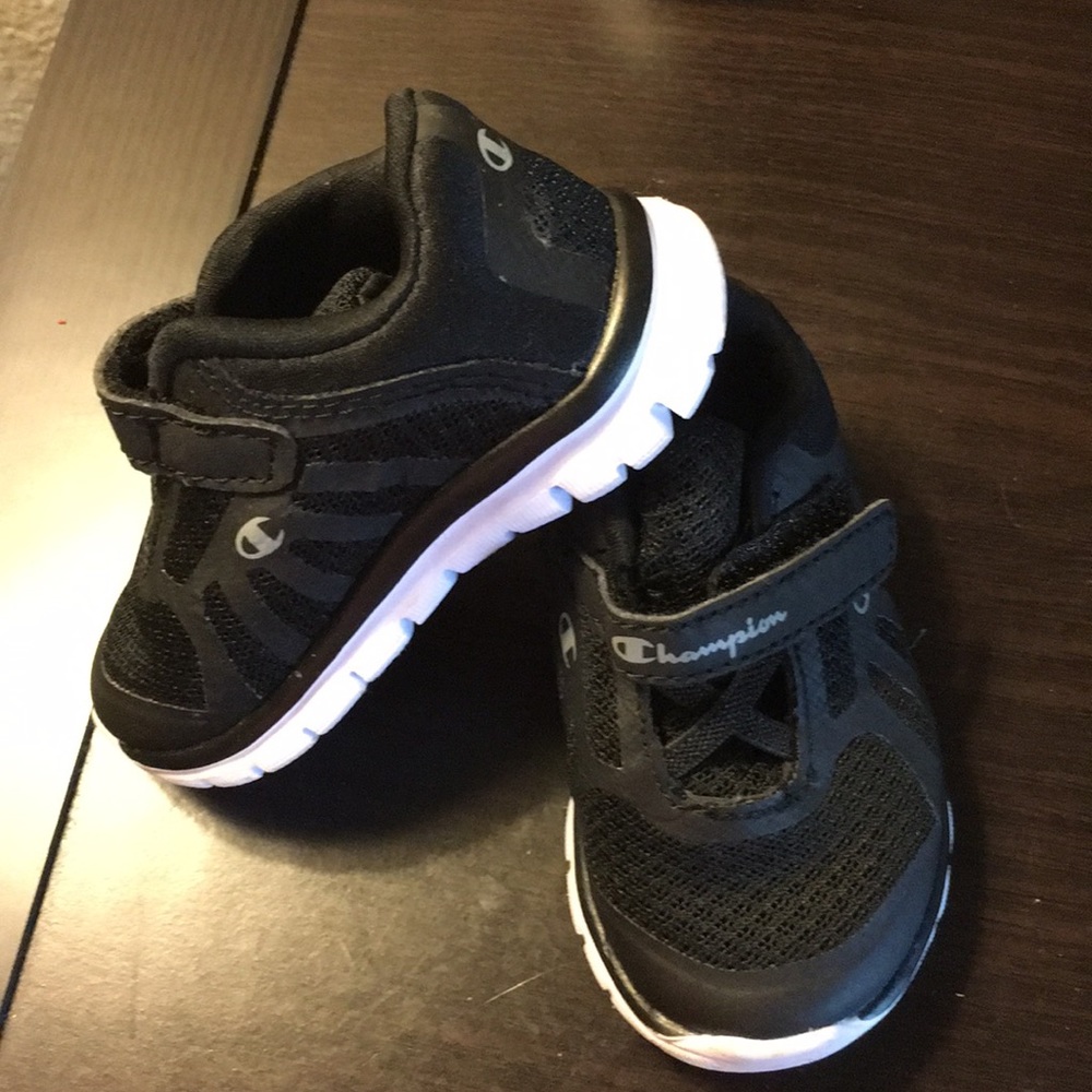 Baby sneakers - Picture 2 of 4